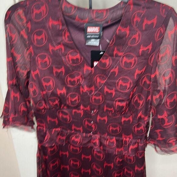 Marvel Scarlet Witch Crowns Allover Print Dress Size Small Nwt - Picture 4 of 8
